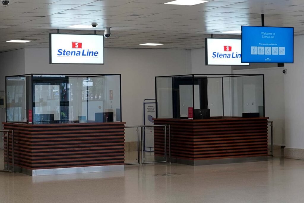 Eingang des Stena-Line-Terminals